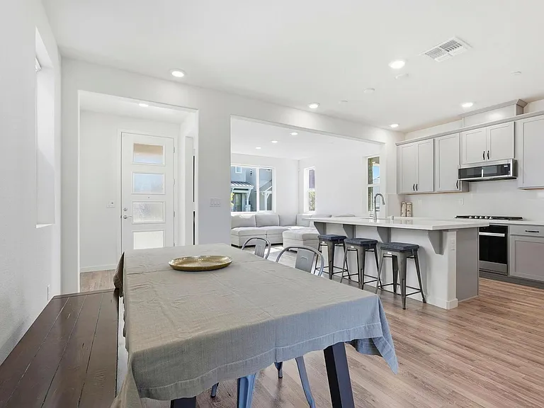 2809 Earthened Walk — Photo 40