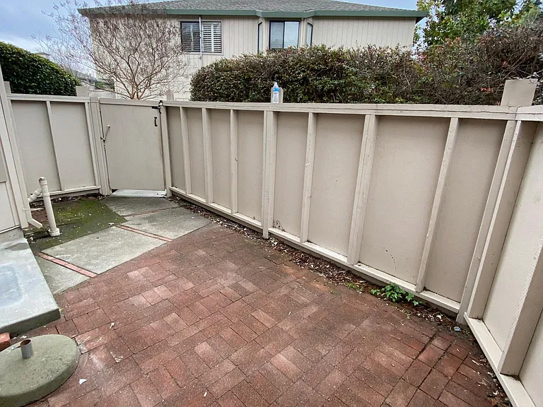 56 Dockside Cir — Photo 33