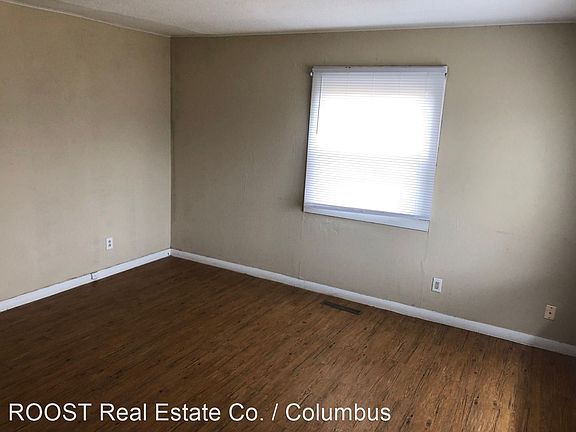 3rd image of 1221 Brentnell Ave
