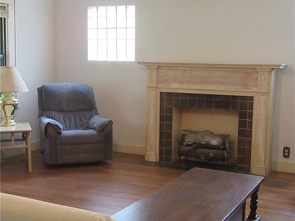 3rd image of 1810 Sycamore St
