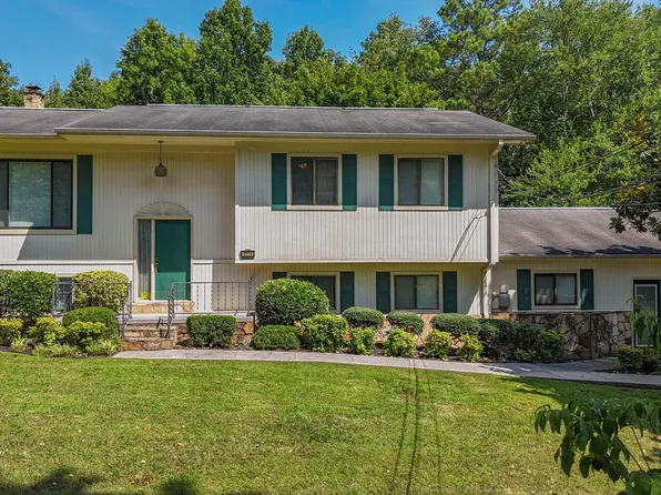 5016 Silver Ln, Apison, TN 37302