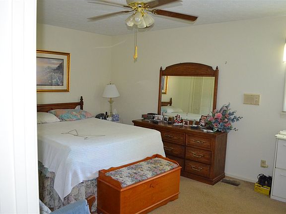 3rd image of 12325 Us Highway 60 W