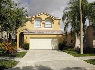 15229 NW 7th St, Pembroke Pines, FL 33028