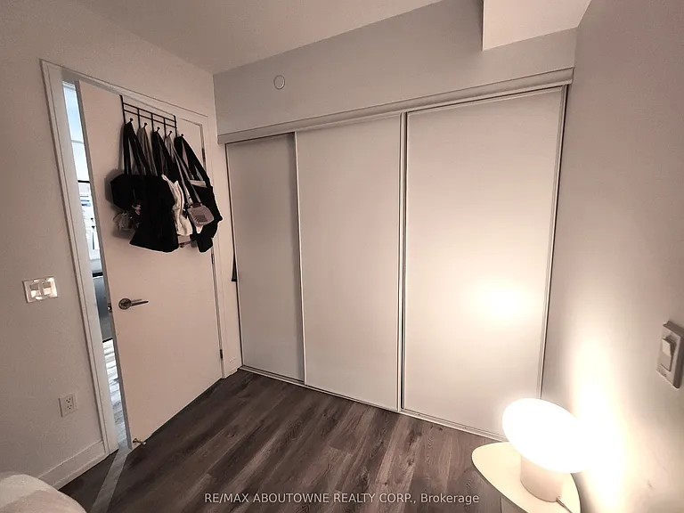 1 Jarvis St #902 — Photo 10