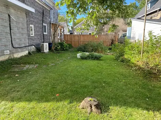 163 James St E #1A — Photo 2