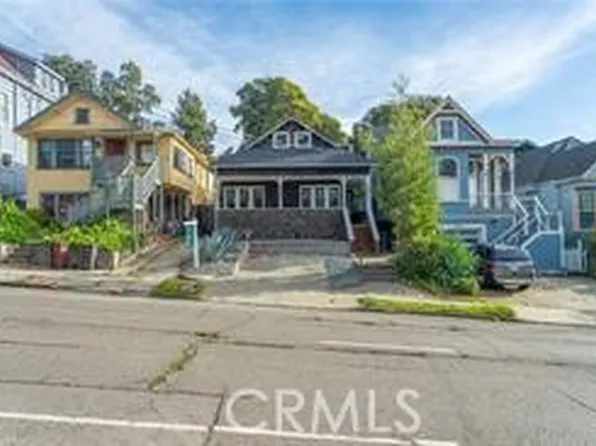 3520 Harrison St, Oakland, CA 94611