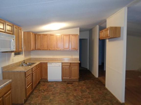 3rd image of 120 Lonely Woods Ln