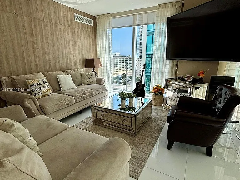 150 Sunny Isles Blvd #1-1101 — Photo 7