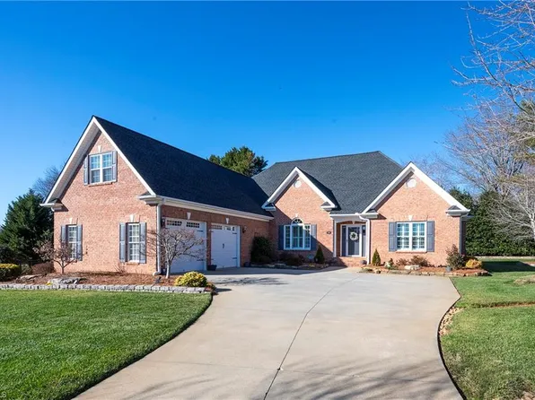 116 Oakmont Ct, Advance, NC 27006