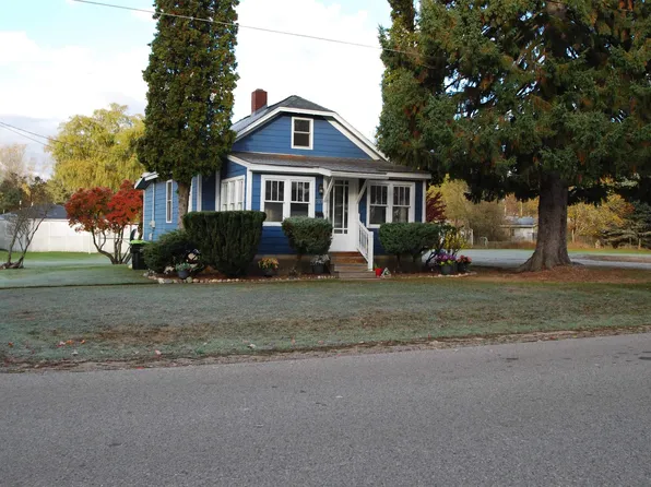 369 N 3rd St, West Branch, MI 48661