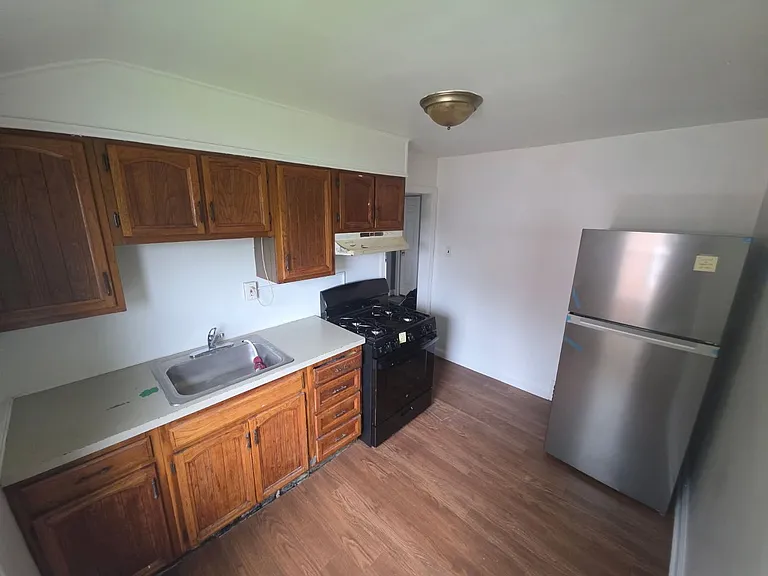 403 Greenhill Ave — Photo 6