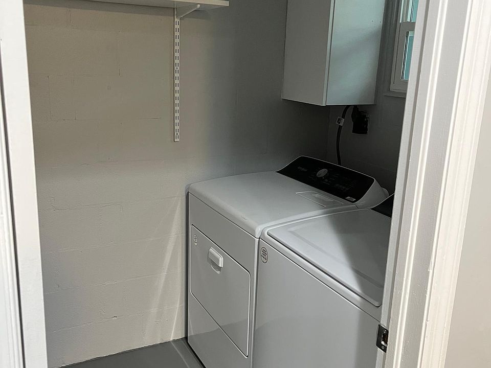 1st image of 2428 E Washington St #2
