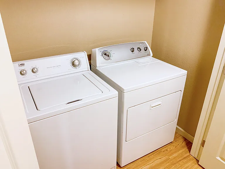 Lodgepole Creek Apartments — Photo 12