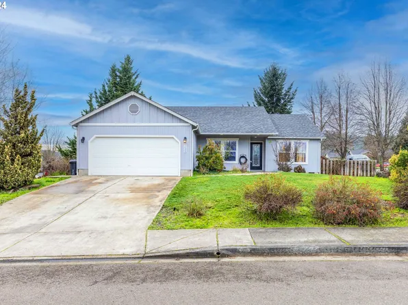 1080 Rolling Hills Rd, Roseburg, OR 97471