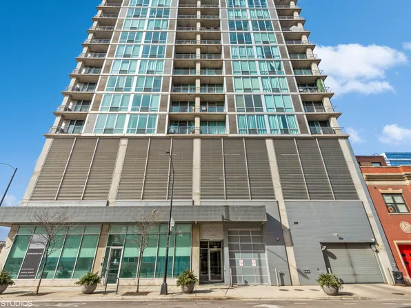 700 W Van Buren St APT 909, Chicago, IL 60607