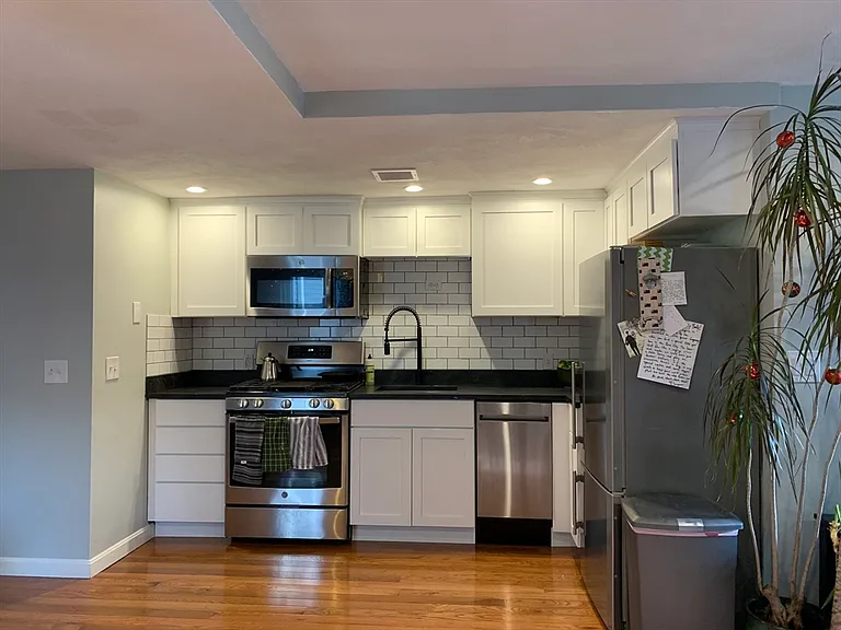 269 Sumner St #3 — Photo 1