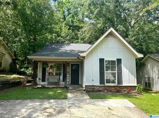 9490 Brook Forest Cir, Helena, AL 35080