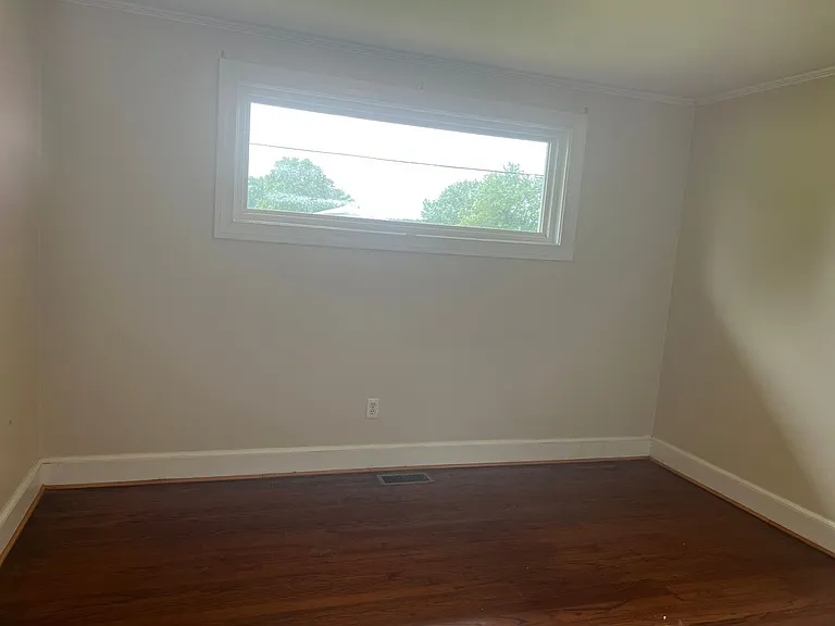 1094 Jonestown Rd — Photo 13