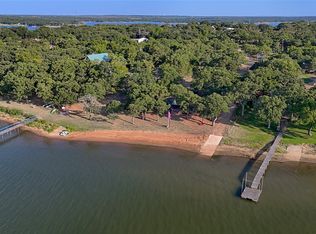 931 Tradewinds Rd, Nocona, TX 76255