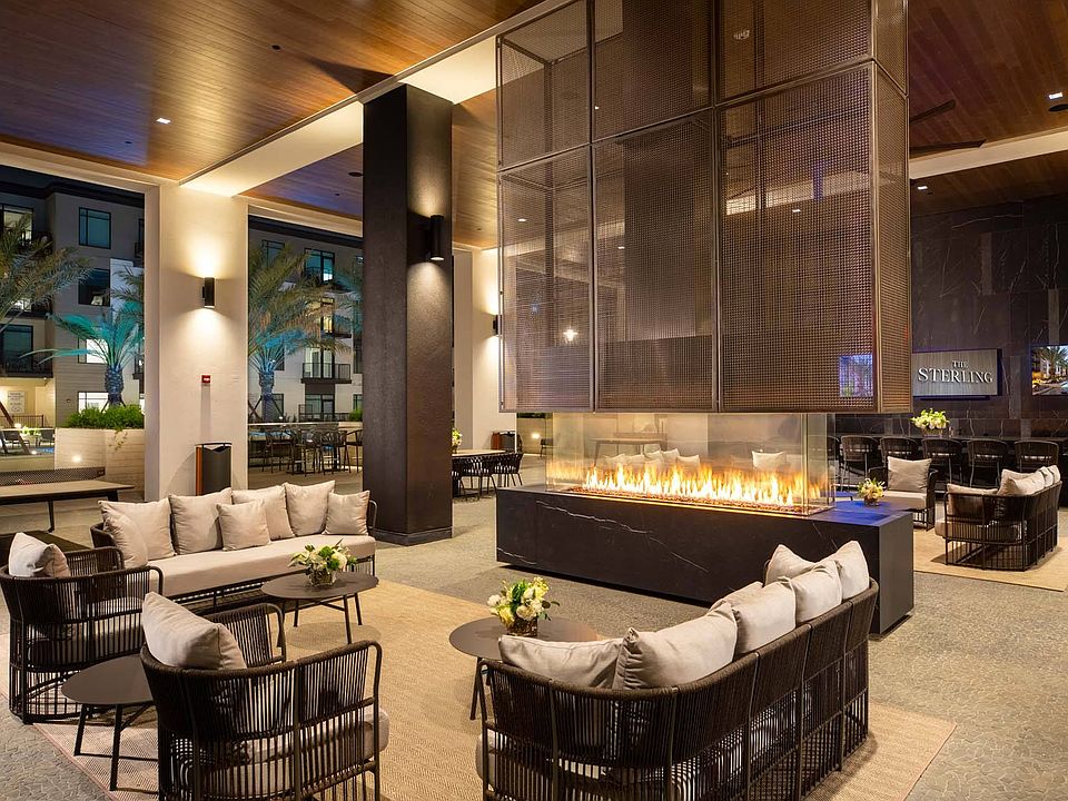 Unwind outdoors in comfort with fireside vibes and open-air lounging at The Piazza