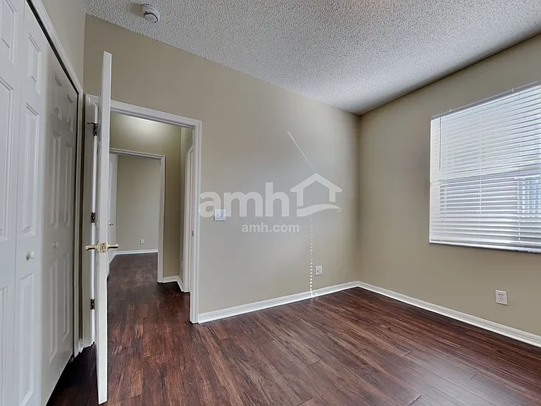10430 Beneva Dr — Photo 13
