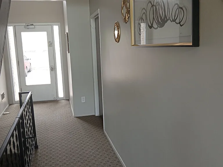 919 N Main St — Photo 12