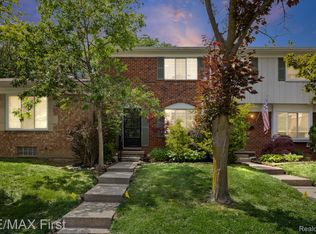 4905 Coventry St, Royal Oak, MI 48073
