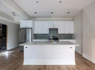 830 W Montrose Ave #23-1, Chicago, IL 60613
