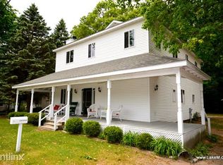 17297 Coles Park Rd, Spring Lake, MI 49456