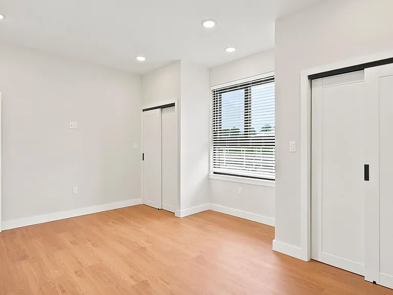 5001 Frankford Ave — Photo 12