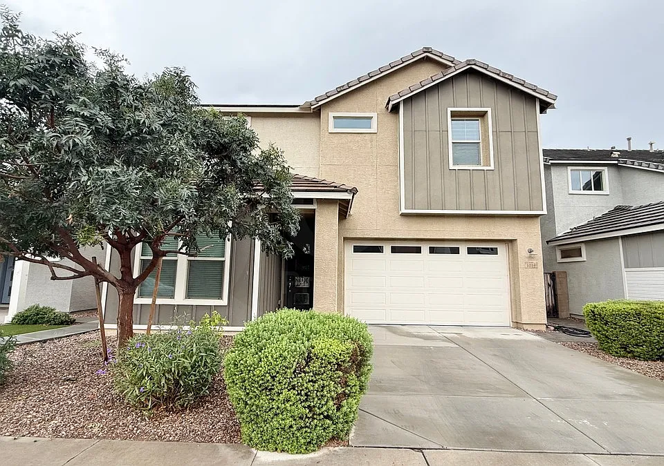 1118 S Peden Dr