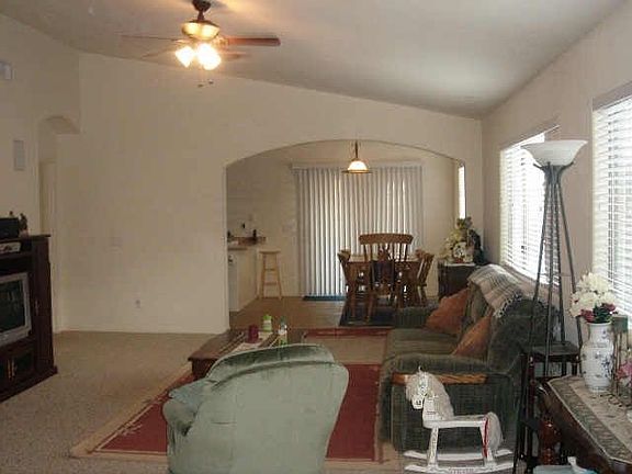 Living rm into Dining rm