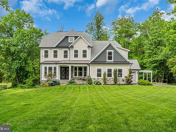 2nd image of 6248 Woodfair Dr