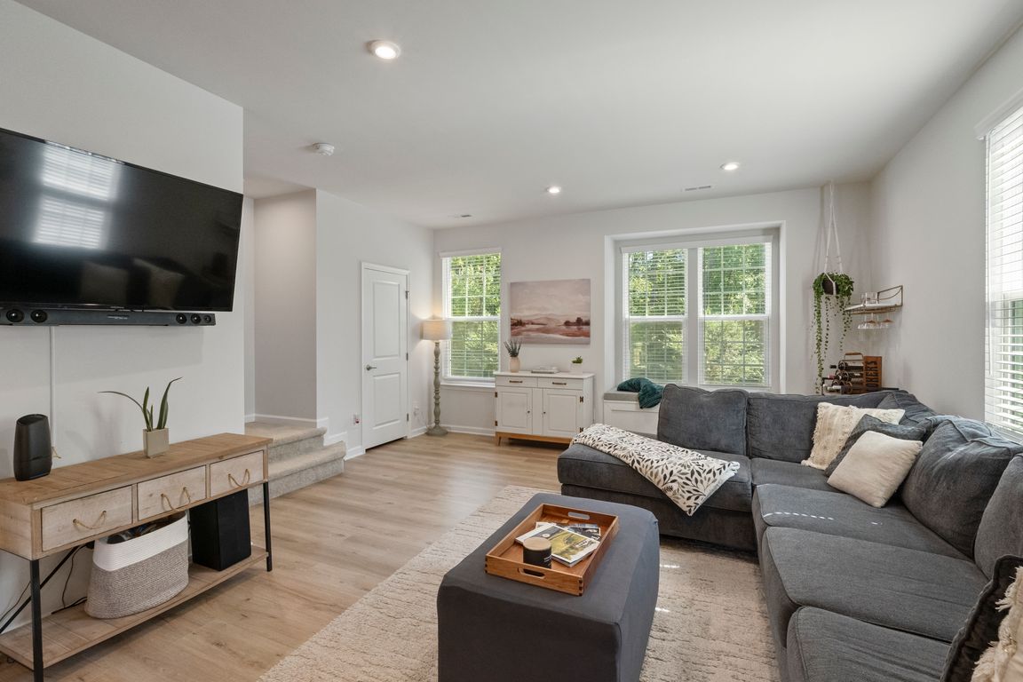 next background image