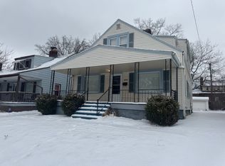 839 Lecona Rd, Cleveland, OH 44121