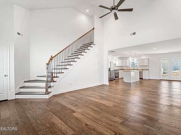 3rd image of 7729 Lobetti Landing Ln