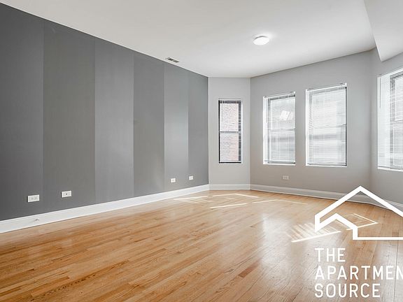 5th image of 7536 N Seeley Ave #203