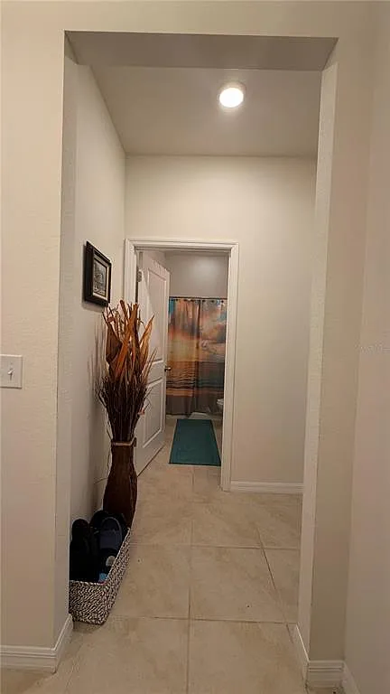 4 bed, 3.0 bath, 2207 sqft, $3,000 — Photo 3