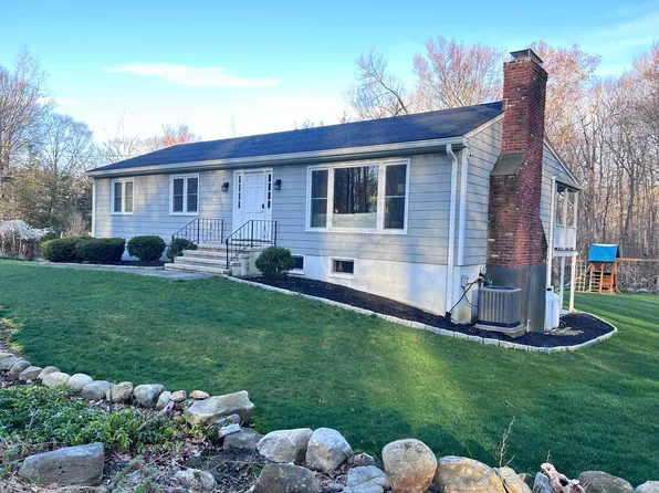 18 Sugarbush Court, Wilton, CT 06897