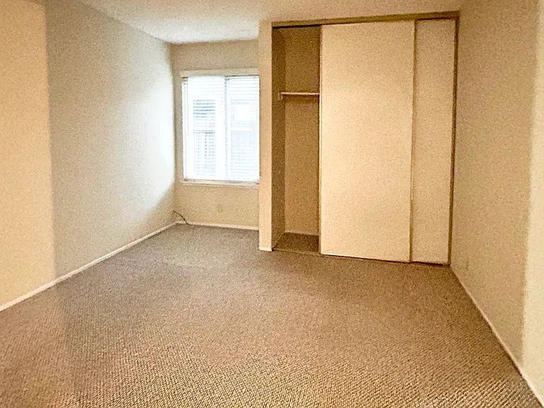 2525 Walters Way #4 — Photo 23