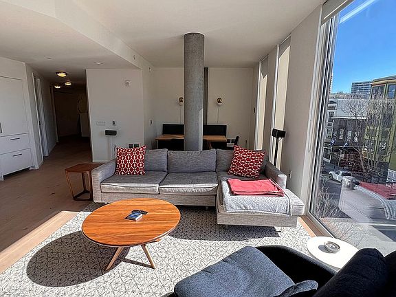 2nd image of 450 Hayes St #3J