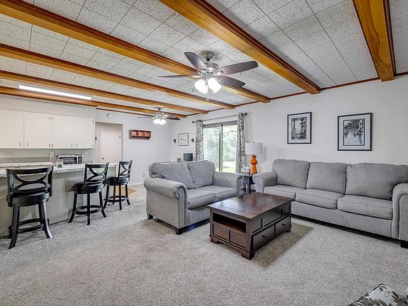 5th image of 503 Arlington Pl