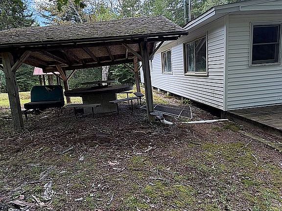 3rd image of 128 Bear Mountain Camp Rd