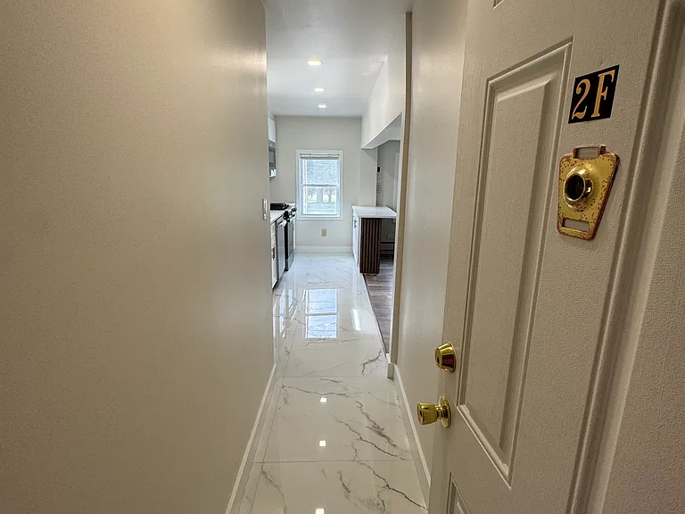 2050 E Saint George Ave #2 — Photo 1