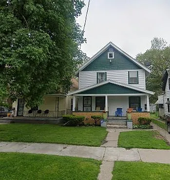 Building Photo - 1671 Belmont Ave #2