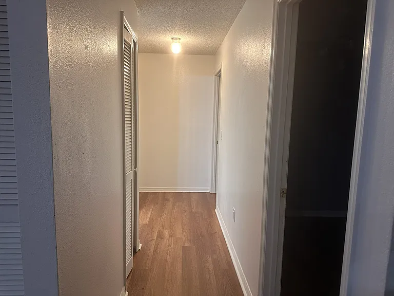 1913 Alafia Oaks Dr — Photo 19