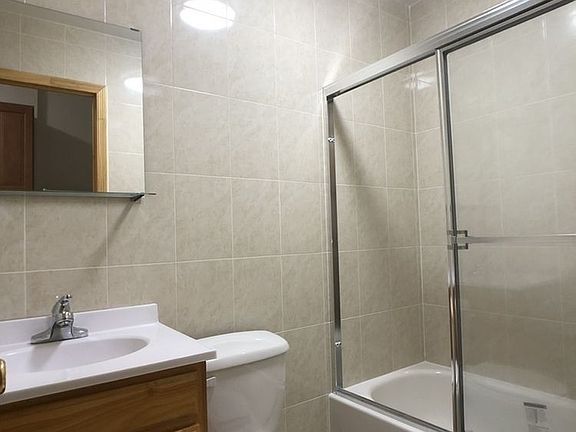 5th image of 73 Eldridge St APT 3