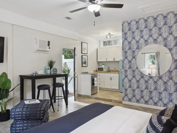 20 Bryan Wood Cir #B, Savannah, GA 31410