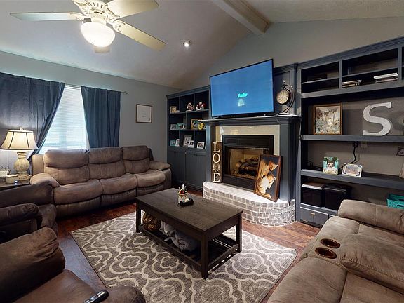 3rd image of 516 Mimosa Dr