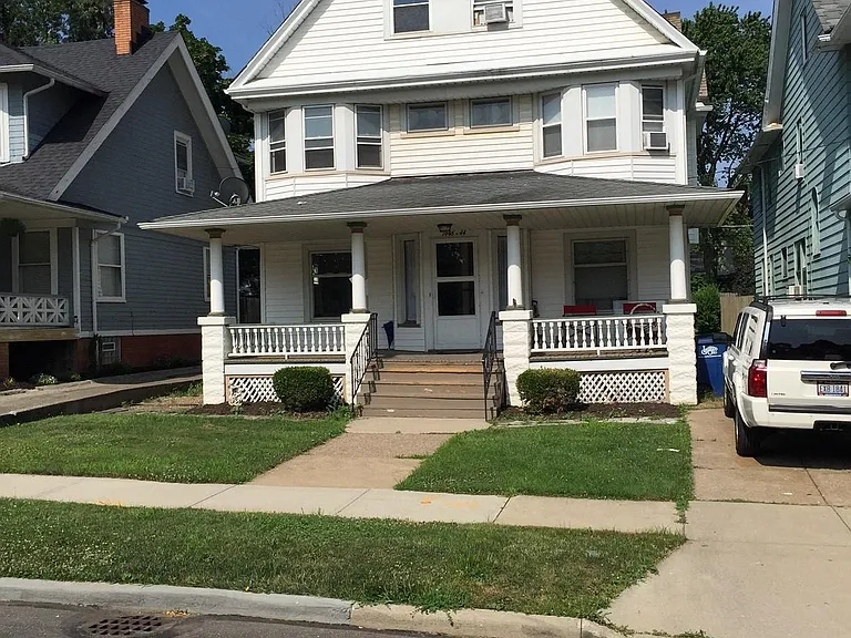 1444 Alameda Ave — Photo 1